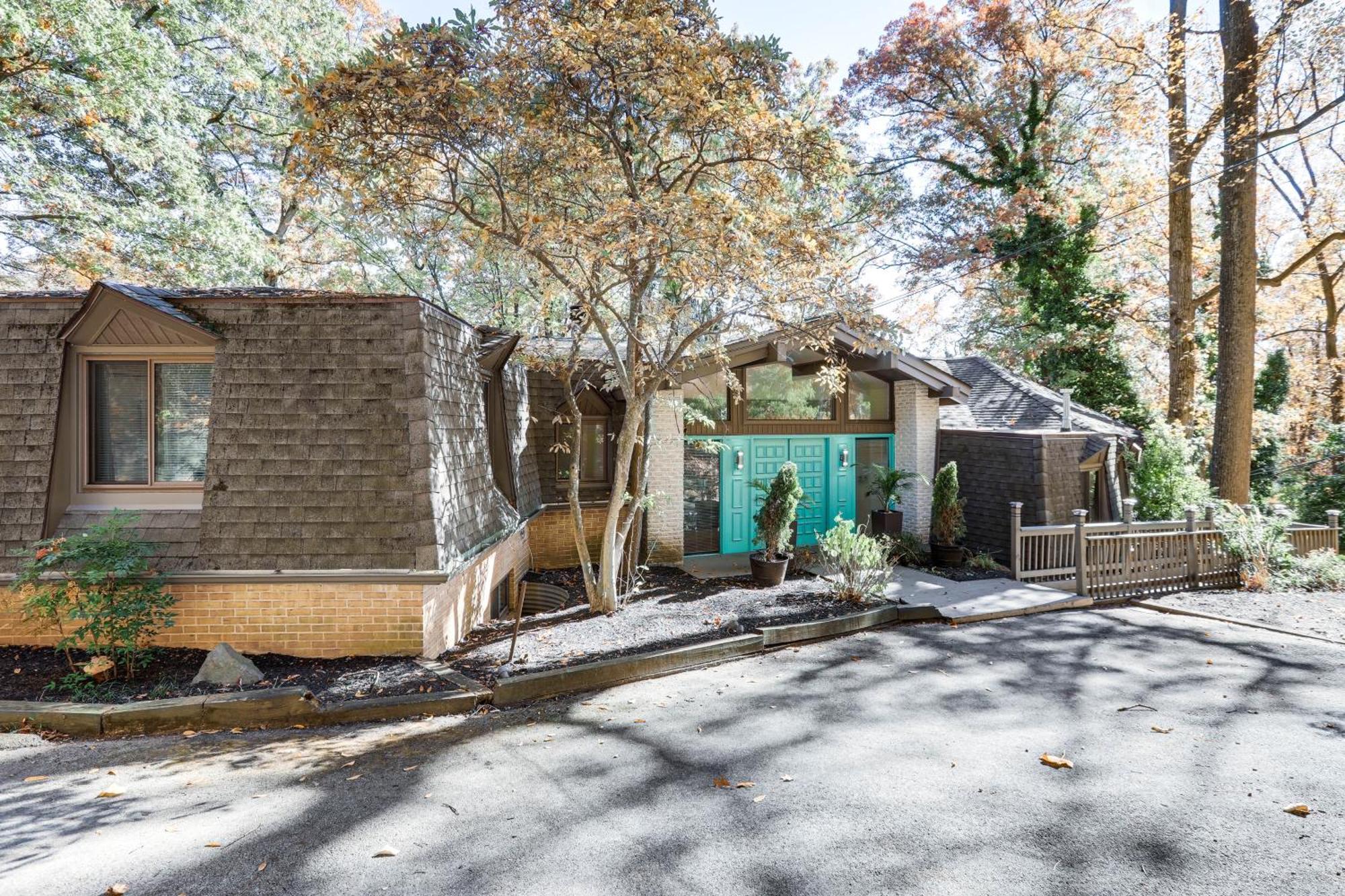 Spacious With 2 Game Holiday home King of Prussia